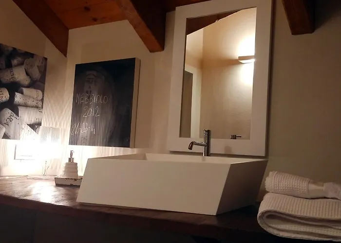 Relais Profumo Di Vino Borgomanero