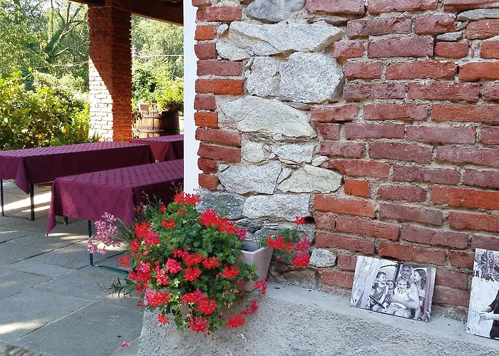 Relais Profumo Di Vino Borgomanero